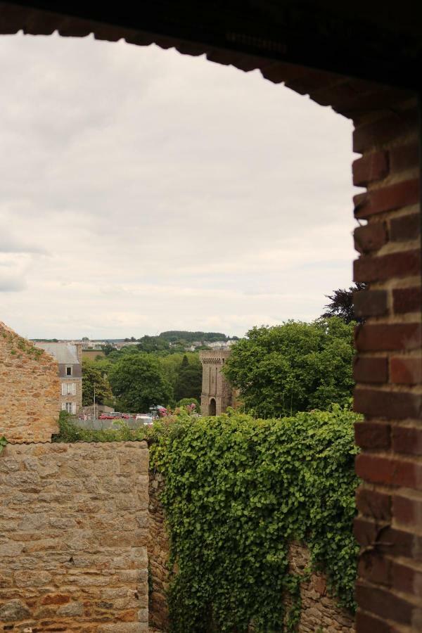 Maison La Tour Dinan Buitenkant foto